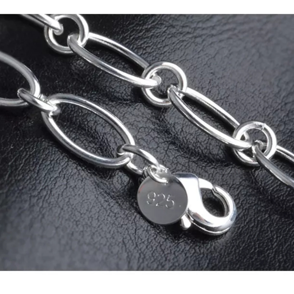 **NEW Links of Love Chain Link Bracelet - Picture 10 of 15